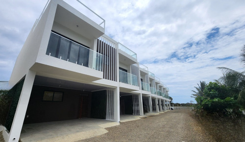 Townhouse For Sale In Perla Marina (sosúa - Cabarete)