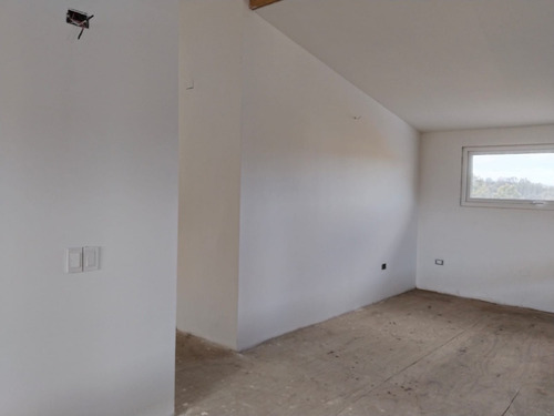 Parcela Con Casa Nueva 6 Dorm. Y 3 Baños En Venta, Huiscapi