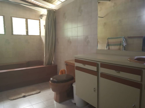 Rivero Bienes Raíces Promociona Y Vende Hermosa Quinta Ubicada En El Limón Sector El Piñal