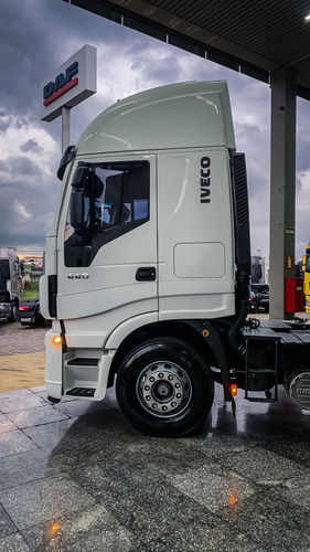 Caminhão Iveco Stralis Hi-road 600s44t 6x2