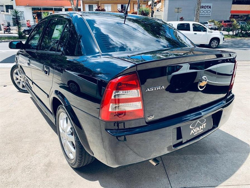 Chevrolet Astra Sedan