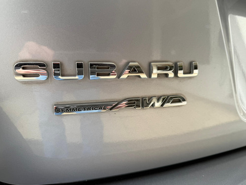 Excelente Subaru Impreza 2.0i