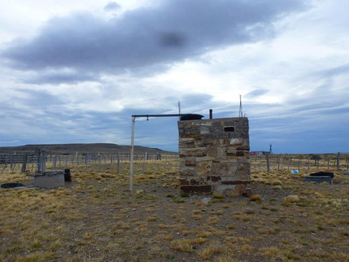 Inmobiliaria Comodoro - 20.000 Has Santa Cruz - Buenas Instalaciones - Rp 288