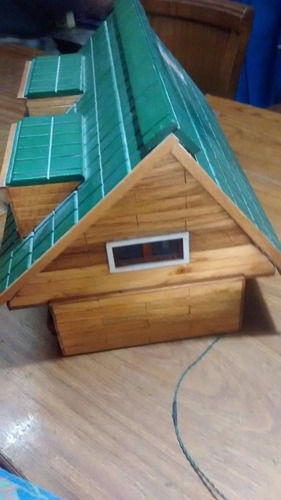 Imagen 9 de 9 de Casita De 2 Pisos De Madera Con Accesorios