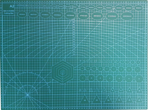 Imagen 3 de 8 de Base Tabla De Corte Tablero A2 60x45 Cm + Regla + Bisturí