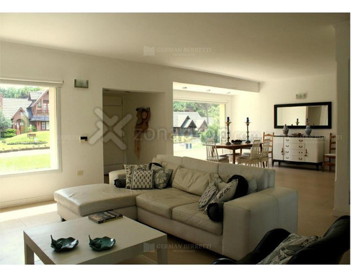 Casa Quinta En Alq. Temporario Ubicado En Pinamar, Costa Atlántica