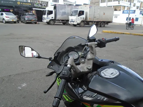 Bajaj Pulsar Rs 200 2017