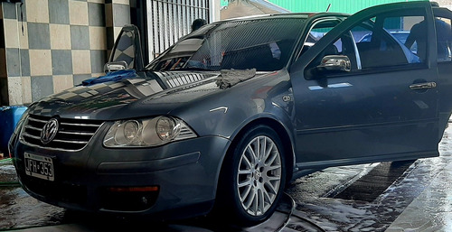 Volkswagen Bora 1.8 Highline T 180cv 2010