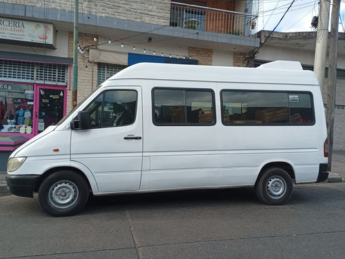 Mercedes-Benz Sprinter Minibus