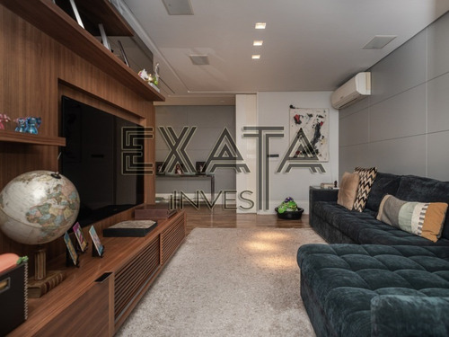 Imagem 8 de 28 de Apartamento Reformado, Moderno E Sofisticado No Jardim Paulista. Amplo Living Para Dois Ambientes, Home Theater, Sala De Almoço, Sala De Jantar, Cercados Por Um Terraço Envidraçad - Ap00686 - 693723
