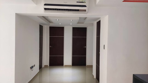 Imagen 5 de 14 de Apto En Venta Monte Mayor88mts Alexandra Ramírez 04147041922