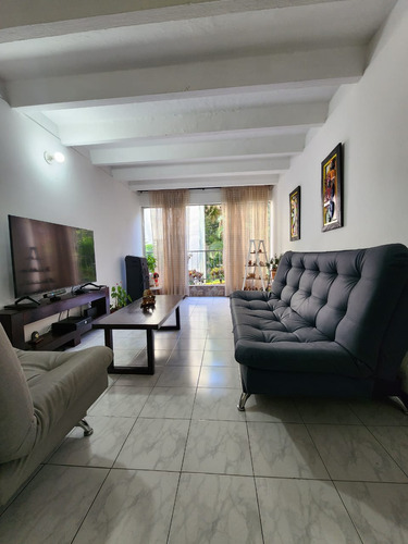 Apartamento En Venta En San Javier, Medellín, Antioquia