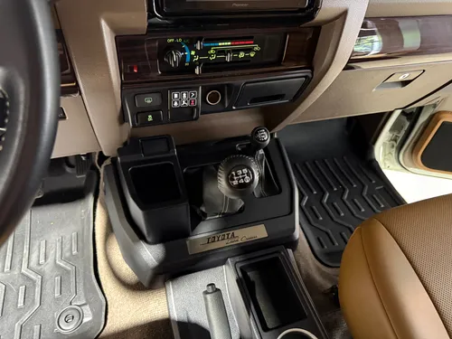 Land Cruiser 70