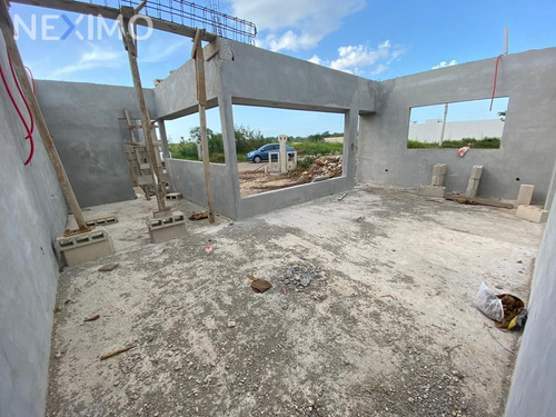 Imagen 8 de 13 de Casa En Venta De Un Piso En Privada Segura Con Alberca En Chichi Suarez Merida En Privada, Yucatan