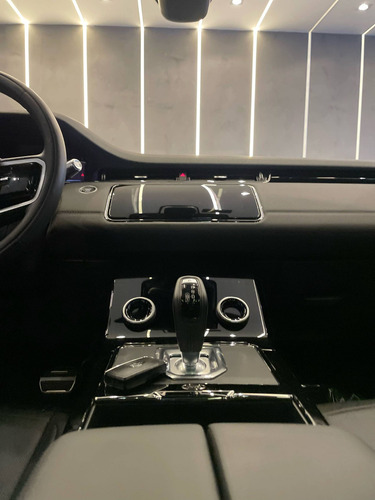 Imagem 6 de 8 de Land Rover Range Rover Evoque 2.0 P250 Flex R-dynamic Se