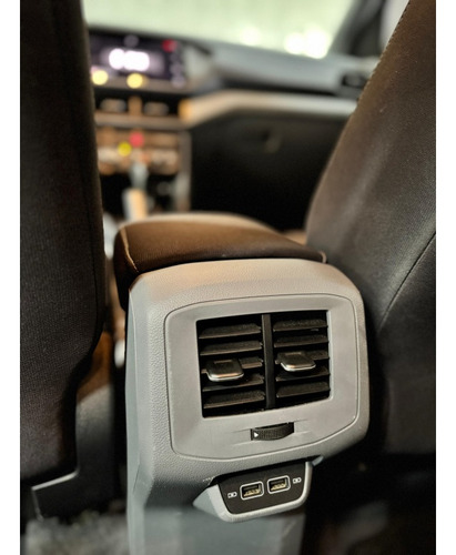 Volkswagen T-Cross 1.0 200 TSI TOTAL FLEX AUTOMÁTICO