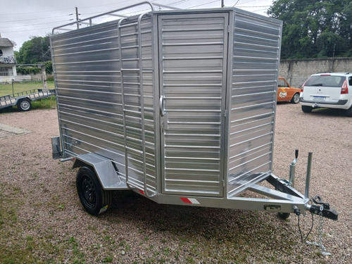 Carreta Baú Mede 1,40 X2m Mais 50 Cm Com 1.50 Altura