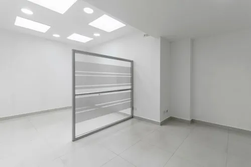 Local En Arriendo/venta En Chapinero Alto. Cod A22221