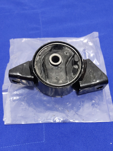 Base Motor Trasera Central Nissan B13- B14