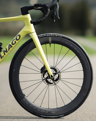 Llanta Pirelli P Zero Race Tlr Rs 700×26 Color Negro
