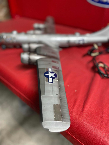 Avión B29 Bombardero A Escala 1:48 Para Coleccionistas (Usado)