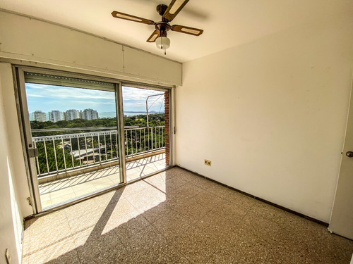 Imagen 7 de 30 de Venta Apartamento 2 Dormitorios Con Vista A La Playa Mansa, Punta Del Este