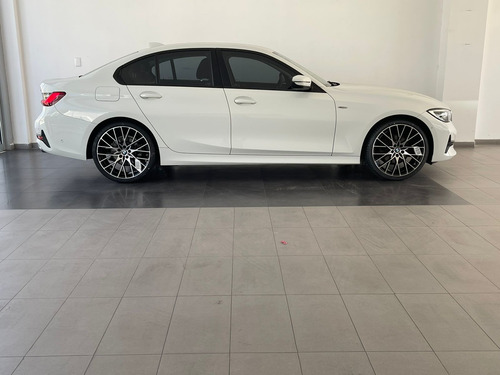 Imagen 7 de 14 de Bmw Serie 3 320i 4 Puertas