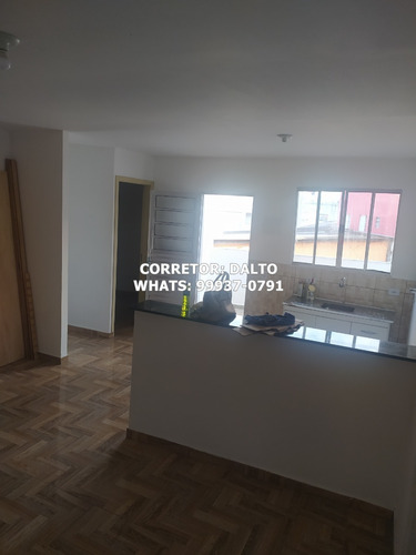 Imagem 8 de 12 de Casa Com 2 Quartos E 1 Banheiro Para Alugar, 50 M²