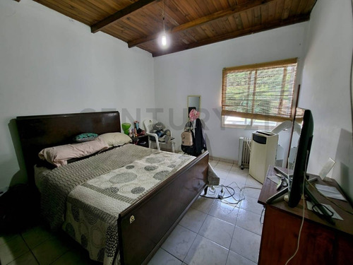 Imagen 6 de 11 de Casa De 4 Dormitorios Con Pileta En La Plata