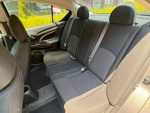Nissan Versa 1.6 Advance At