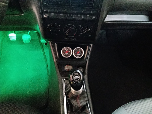 Imagem 10 de 15 de Volkswagen Gol 1997 1.6 3p Gasolina