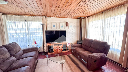 Excelente Casa, Perfecto Estado, 5d-2b, Cerca Municipalidad