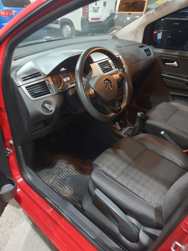 Imagen 6 de 10 de Volkswagen Suran 1.6 Highline Gnc - 2016 - Permuto Financio