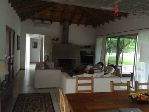 Casa En Rincón Del Indio 4 Dormitorios Con Parrillero Y Piscina- Ref: 36886