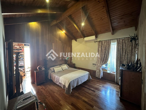 Casa En Arriendo De 7 Dorm. En Talagante