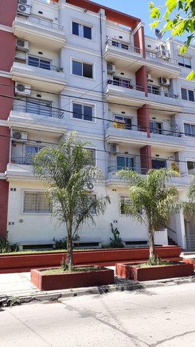 Imagen 2 de 8 de Departamento En Venta Pizzurno 200
