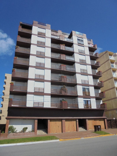 Imagen 2 de 8 de Cochera En Venta En Brava Vi