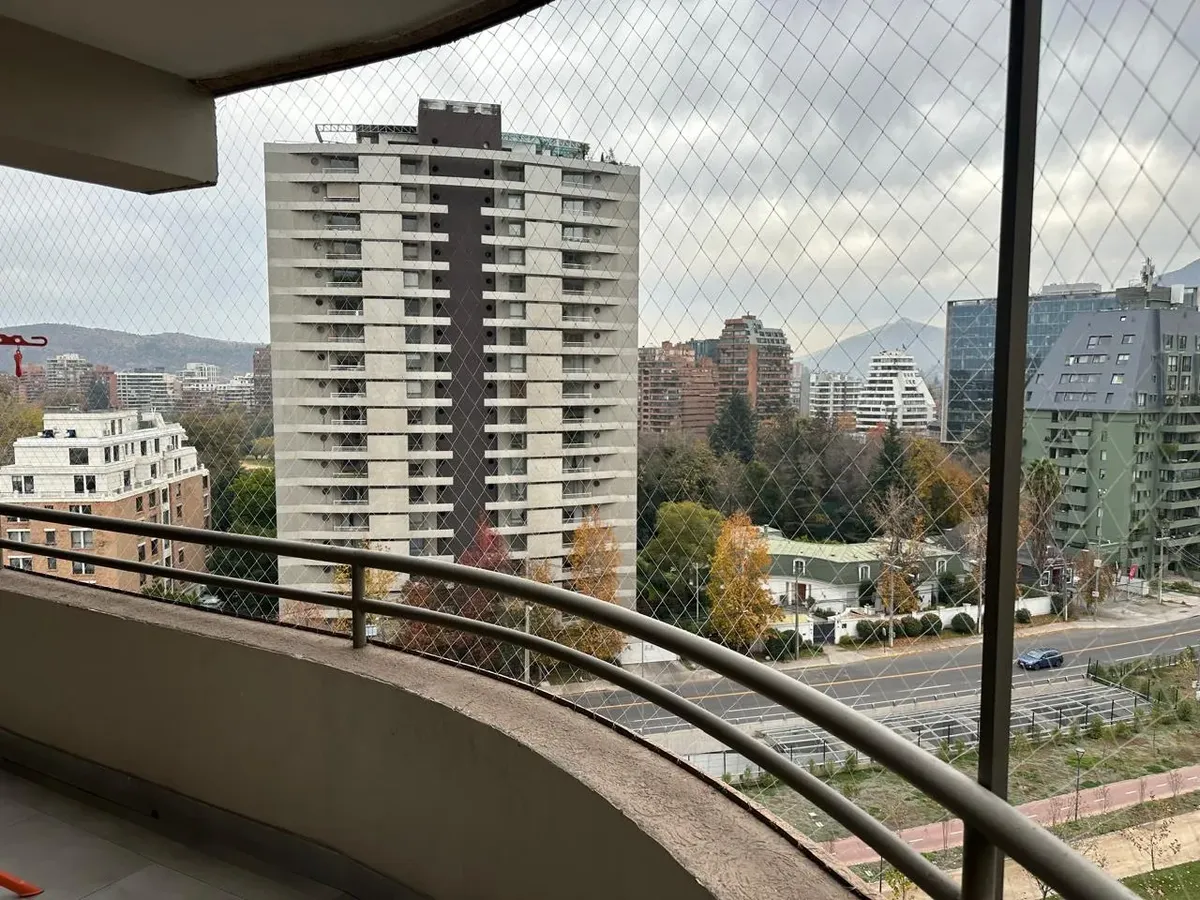 Imagen 3 de 22 de Remodelado Depto Con Vista Despejada, Mall Parque Arauco