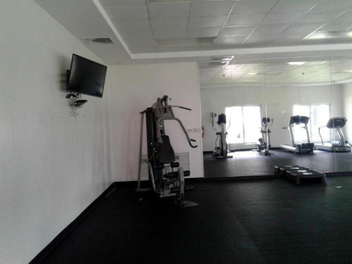 Venta De Apartamento En Ph Embassy Village, Albrook 21-282