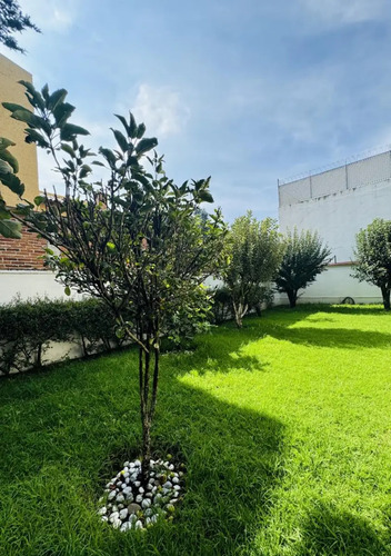 Casa En La Virgen En Metpec Dentro De Residencial Con Amplio Jardin