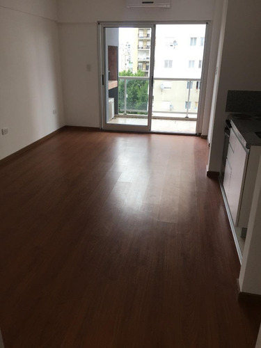 Imagen 9 de 30 de Hermoso Dpto 2 Ambientes Contrafrente Con Balcon Y Parrilla.