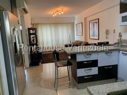 Apartamento En Alquiler, El Rosal #25-17239 - Marigreys Blanco -