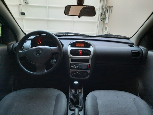 Imagem 6 de 9 de Chevrolet Corsa 2010 1.4 Premium Econoflex 5p