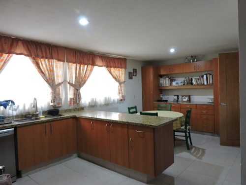 Imagen 12 de 14 de Departamento Penthouse Lujo Con Roof Garden Amplia Cocina