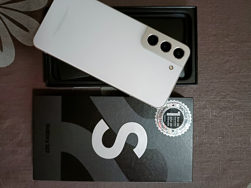 Celular Samsung S22 5g Blanco 128 Gb 8gb Ram (Usado)