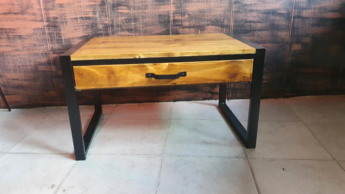 Imagen 2 de 6 de Mesa Ratona Arrime Cajon Laqueado Industrial Madera Epoxi