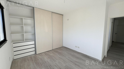 Venta Casa - Barrio Privado Santa Emilia / Pilar Del Este