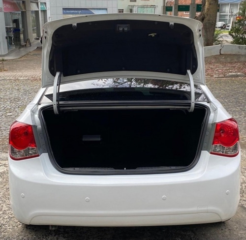Imagem 8 de 11 de Cruze Lt Sedan (aut) 2012