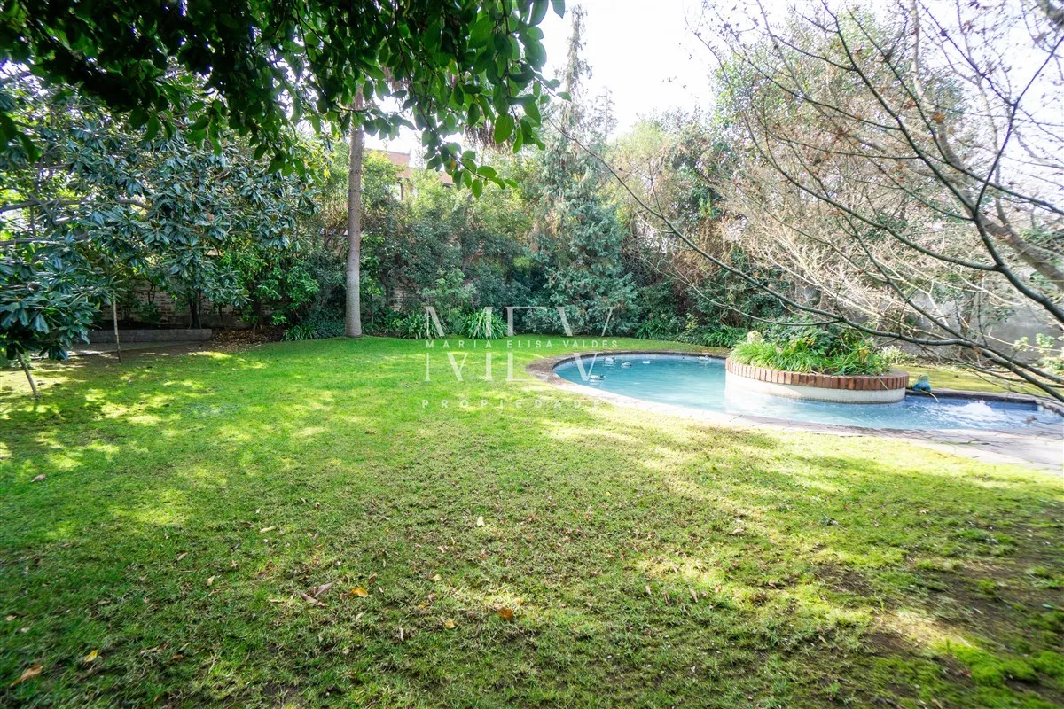 Imagen 4 de 22 de Casa En Venta De 5 Dorm. En Vitacura