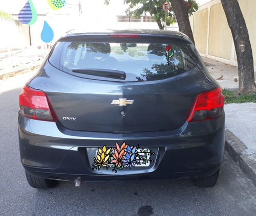 Chevrolet Onix Joy 1.0